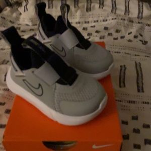 Nike flex TD NWT